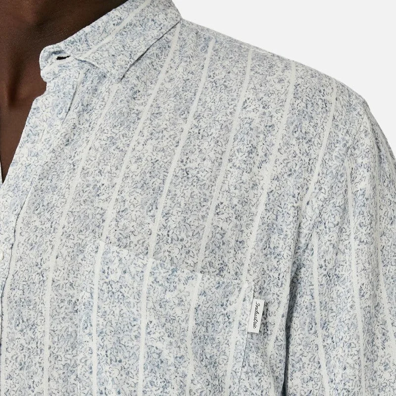 The Belem Short Sleeve Shirt - White/Navy (More a light blue!) Classic Men's Pin