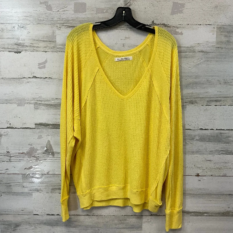 Top Long Sleeve By We The Free In Yellow, Size: M Cool Men's Distressed