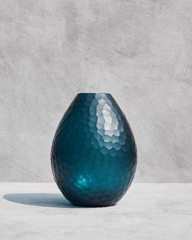 Twilight Vase - Small Modern Men's Tech